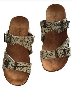 Bearpaw Maddie Floral Double Strap Slide Sandals - Mushroom / Olive Green - Size